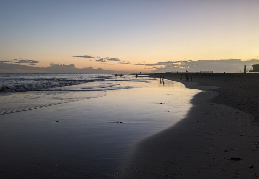 PXL 20231222 183013412